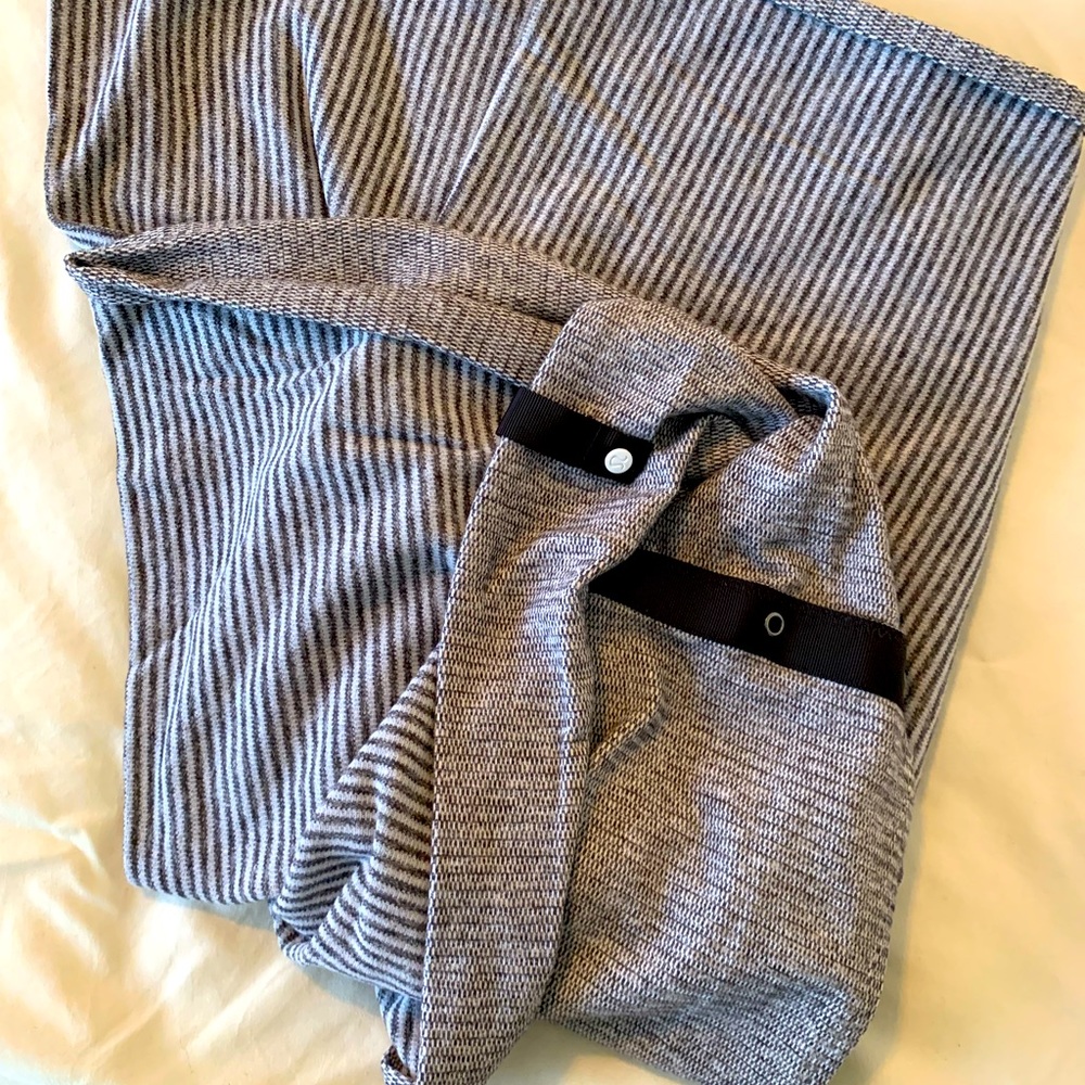 Lululemon vinyasa scarf